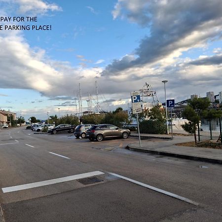 Nautica Free Parking Apartment ชิเบนิก ภายนอก รูปภาพ
